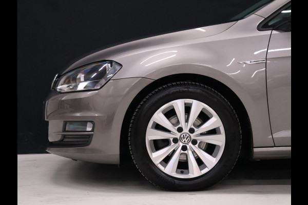 Volkswagen Golf 1.0 TSI Comfortline [TREKHAAK, CRUISE CONTROL, BLUETOOTH TELEFOON, PDC V+A, AUTOMATISCHE AIRCO, NAVIGATIE, LICHTMETALEN VELGEN, NIEUWSTAAT]