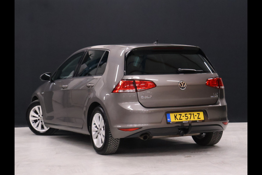 Volkswagen Golf 1.0 TSI Comfortline [TREKHAAK, CRUISE CONTROL, BLUETOOTH TELEFOON, PDC V+A, AUTOMATISCHE AIRCO, NAVIGATIE, LICHTMETALEN VELGEN, NIEUWSTAAT]