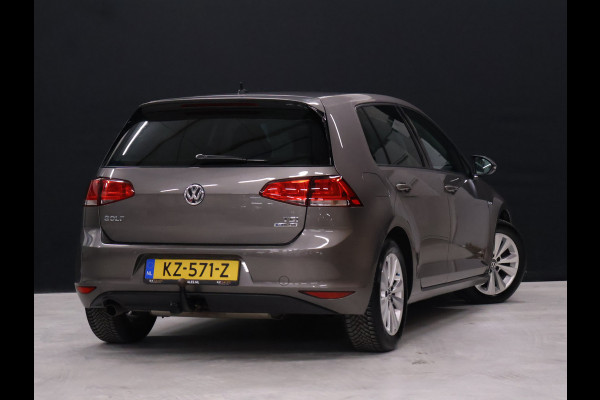 Volkswagen Golf 1.0 TSI Comfortline [TREKHAAK, CRUISE CONTROL, BLUETOOTH TELEFOON, PDC V+A, AUTOMATISCHE AIRCO, NAVIGATIE, LICHTMETALEN VELGEN, NIEUWSTAAT]