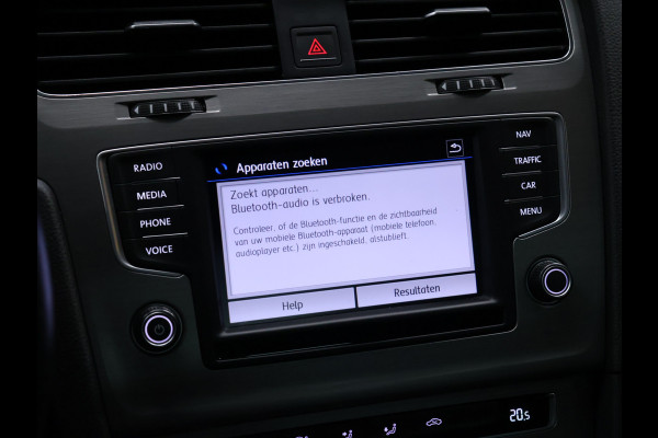 Volkswagen Golf 1.0 TSI Comfortline [TREKHAAK, CRUISE CONTROL, BLUETOOTH TELEFOON, PDC V+A, AUTOMATISCHE AIRCO, NAVIGATIE, LICHTMETALEN VELGEN, NIEUWSTAAT]