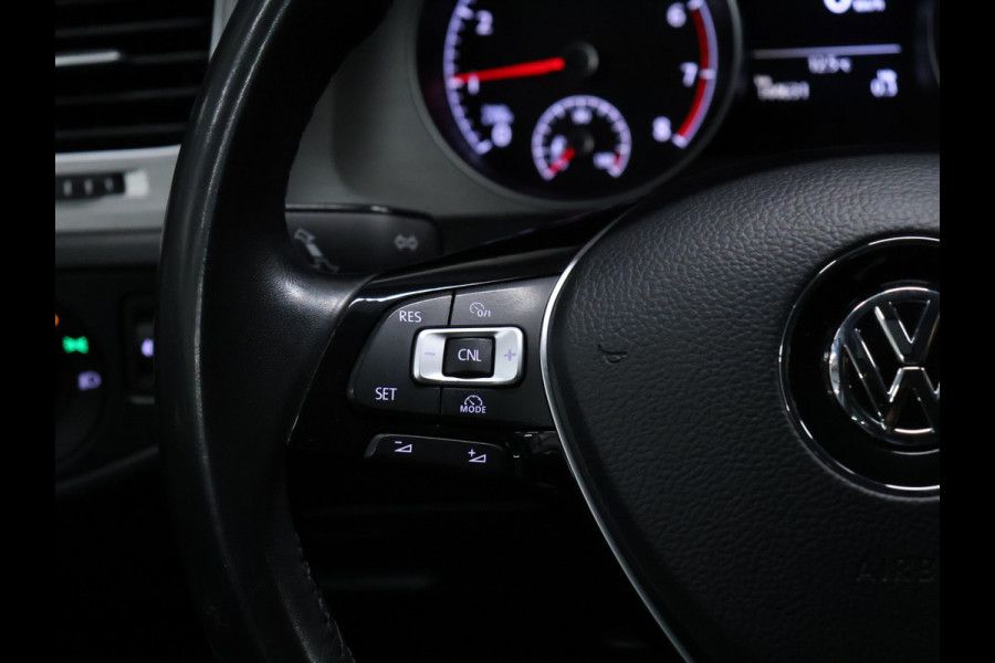 Volkswagen Golf 1.0 TSI Comfortline [TREKHAAK, CRUISE CONTROL, BLUETOOTH TELEFOON, PDC V+A, AUTOMATISCHE AIRCO, NAVIGATIE, LICHTMETALEN VELGEN, NIEUWSTAAT]