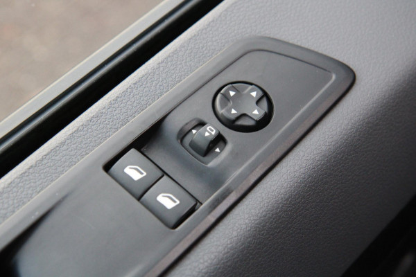 Peugeot Expert 2.0 BlueHDI 120PK L2 Premium / Trekhaak / Navi / App Connect