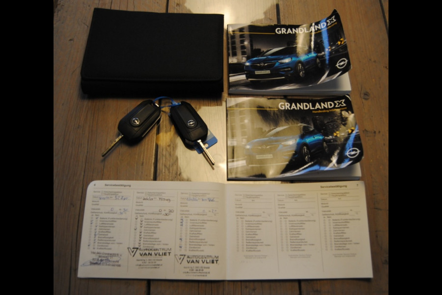 Opel Grandland X 1.2 Turbo Bus. Ex. || Apple Carplay! || Trekhaak afneembaar