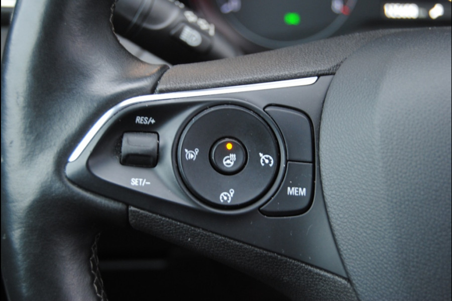 Opel Grandland X 1.2 Turbo Bus. Ex. || Apple Carplay! || Trekhaak afneembaar