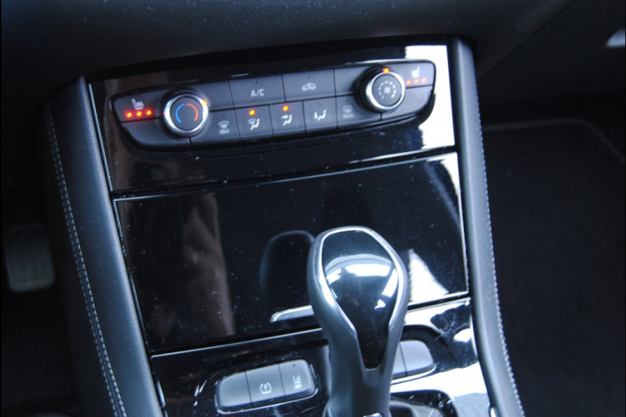 Opel Grandland X 1.2 Turbo Bus. Ex. || Apple Carplay! || Trekhaak afneembaar