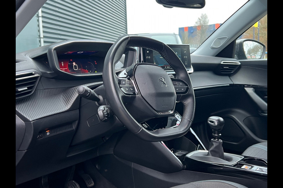 Peugeot 2008 BWJ 2021 | 1.2PT 101PK Allure | TREKHAAK | CAMERA A | CLIMA | NAVI | CRUISE | PRIVACY GLASS | CARPLAY |