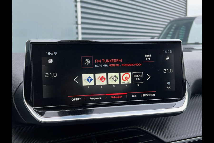 Peugeot 2008 BWJ 2021 | 1.2PT 101PK Allure | TREKHAAK | CAMERA A | CLIMA | NAVI | CRUISE | PRIVACY GLASS | CARPLAY |