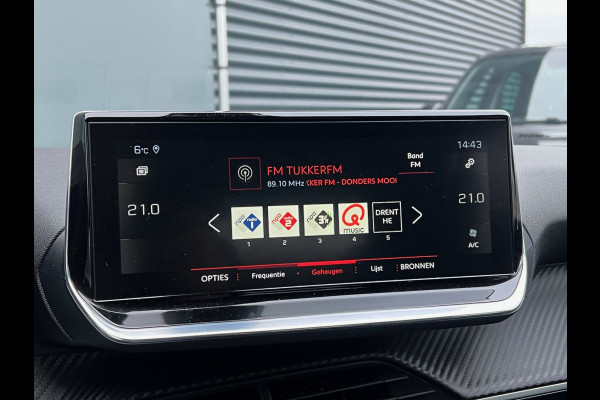 Peugeot 2008 BWJ 2021 | 1.2PT 101PK Allure | TREKHAAK | CAMERA A | CLIMA | NAVI | CRUISE | PRIVACY GLASS | CARPLAY |