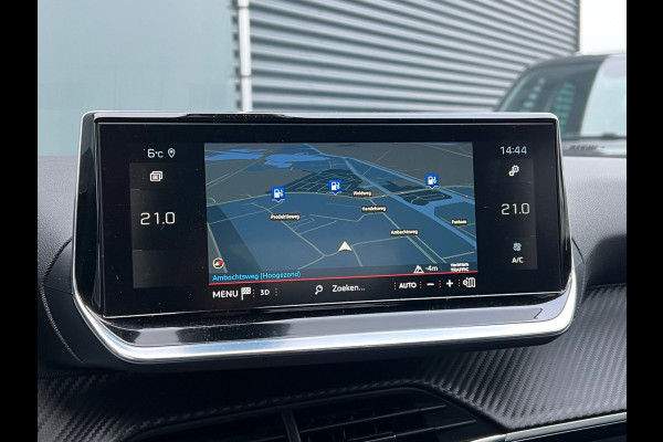 Peugeot 2008 BWJ 2021 | 1.2PT 101PK Allure | TREKHAAK | CAMERA A | CLIMA | NAVI | CRUISE | PRIVACY GLASS | CARPLAY |
