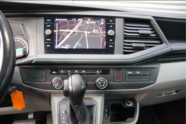 Volkswagen Transporter 2.0 TDI L2 150PK AUT. DC-5P, LED, 2X SCHUIFDEUR, TREKHAAK, NAVI, CRUISE, LEDER STUUR, PARKEERSENSOREN, MISTLAMPEN, DUBBELE CABIN