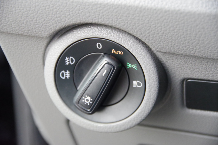 Volkswagen Transporter 2.0 TDI L2 150PK AUT. DC-5P, LED, 2X SCHUIFDEUR, TREKHAAK, NAVI, CRUISE, LEDER STUUR, PARKEERSENSOREN, MISTLAMPEN, DUBBELE CABIN