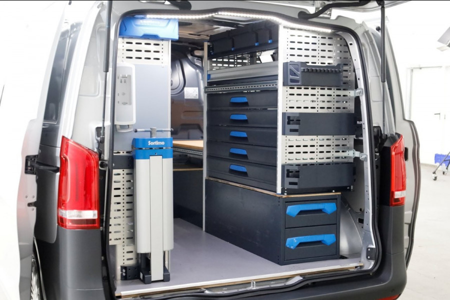 Mercedes-Benz Vito 114 CDI 136pk Compact 9G Automaat 2x Schuifdeur/LED/Camera/Inrichting 07-2022