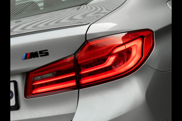 BMW 5 Serie M5 - Individual ''Pure Metal Silver'' - Carbon Brakes - Bowers & Wilkins