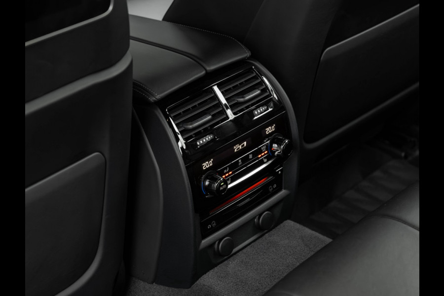 BMW 5 Serie M5 - Individual ''Pure Metal Silver'' - Carbon Brakes - Bowers & Wilkins