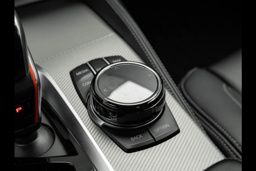 BMW 5 Serie M5 - Individual ''Pure Metal Silver'' - Carbon Brakes - Bowers & Wilkins