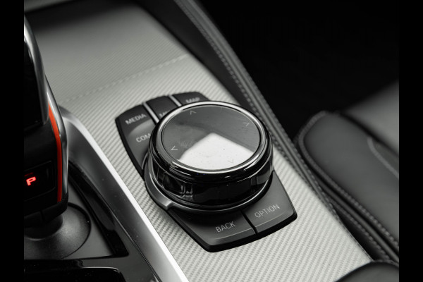 BMW 5 Serie M5 - Individual ''Pure Metal Silver'' - Carbon Brakes - Bowers & Wilkins