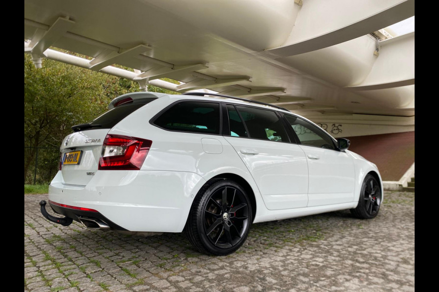Škoda Octavia Combi 2.0 TSI RS 245 Business Panorama