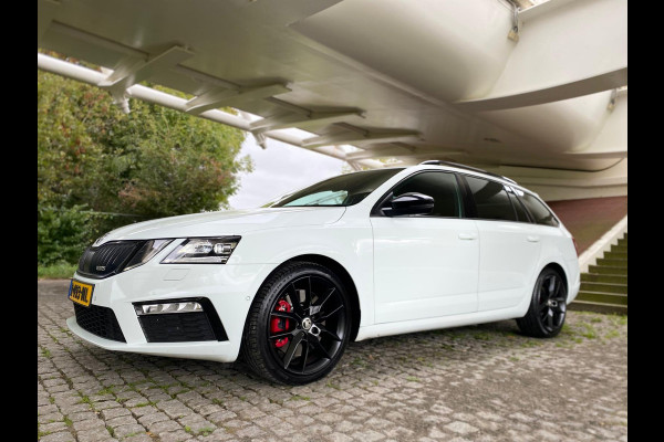 Škoda Octavia Combi 2.0 TSI RS 245 Business Panorama