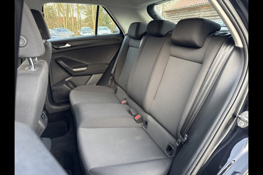 Volkswagen T-Roc TSI 150PK DSG STYLE CARPLAY/ACC/PDC