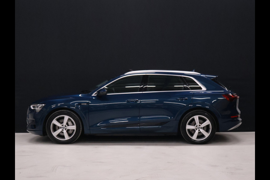 Audi e-tron 55 quattro Business edition Plus 95 kWh [LUCHTVERING, SCHUIFDAK, APPLE CARPLAY, VERWARMDE ACHTERBANK, CAMERA, NIEUWSTAAT]
