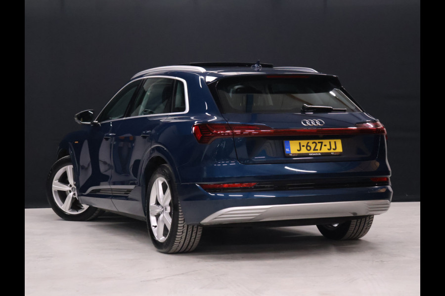 Audi e-tron 55 quattro Business edition Plus 95 kWh [LUCHTVERING, SCHUIFDAK, APPLE CARPLAY, VERWARMDE ACHTERBANK, CAMERA, NIEUWSTAAT]