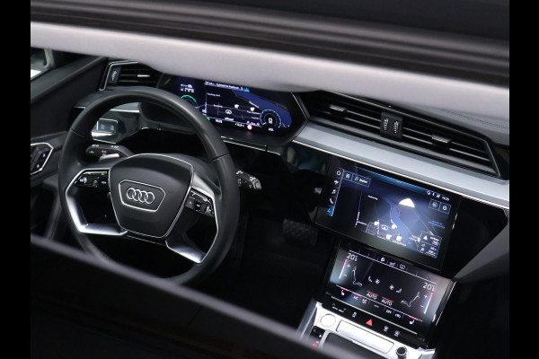 Audi e-tron 55 quattro Business edition Plus 95 kWh [LUCHTVERING, SCHUIFDAK, APPLE CARPLAY, VERWARMDE ACHTERBANK, CAMERA, NIEUWSTAAT]