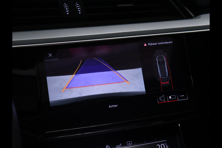 Audi e-tron 55 quattro Business edition Plus 95 kWh [LUCHTVERING, SCHUIFDAK, APPLE CARPLAY, VERWARMDE ACHTERBANK, CAMERA, NIEUWSTAAT]