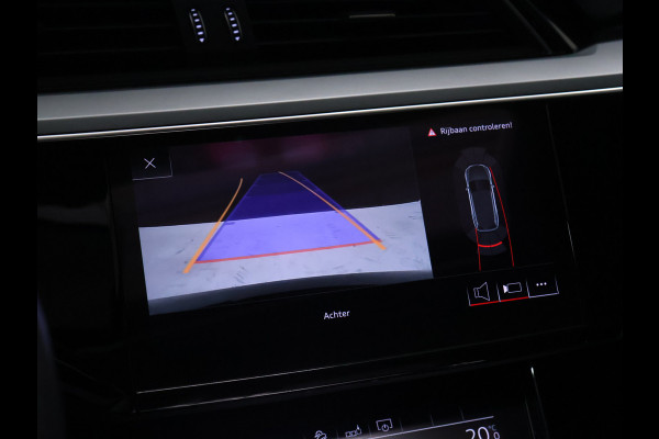 Audi e-tron 55 quattro Business edition Plus 95 kWh [LUCHTVERING, SCHUIFDAK, APPLE CARPLAY, VERWARMDE ACHTERBANK, CAMERA, NIEUWSTAAT]