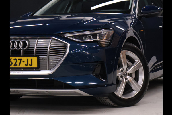 Audi e-tron 55 quattro Business edition Plus 95 kWh [LUCHTVERING, SCHUIFDAK, APPLE CARPLAY, VERWARMDE ACHTERBANK, CAMERA, NIEUWSTAAT]