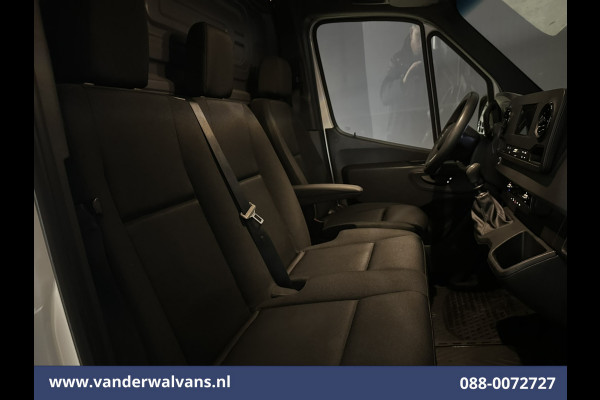 Mercedes-Benz Sprinter 317 CDI 170pk L3H2 Euro6 Airco | 360 graden Camera | Apple Carplay | Cruisecontrol Android Auto, Stoelverwarming, Chauffeursstoel, Parkeersensoren, Bijrijdersbank
