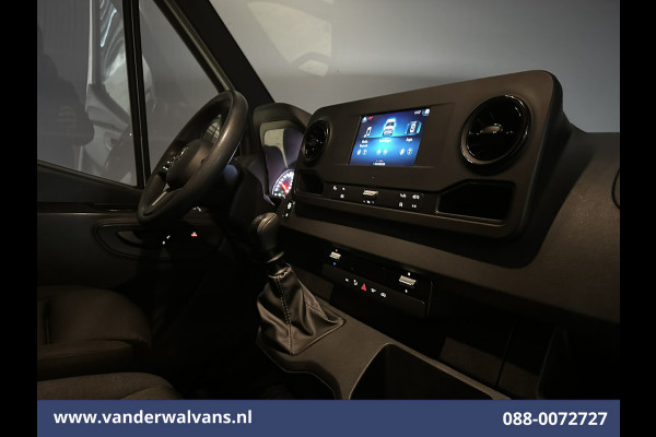 Mercedes-Benz Sprinter 317 CDI 170pk L3H2 Euro6 Airco | 360 graden Camera | Apple Carplay | Cruisecontrol Android Auto, Stoelverwarming, Chauffeursstoel, Parkeersensoren, Bijrijdersbank