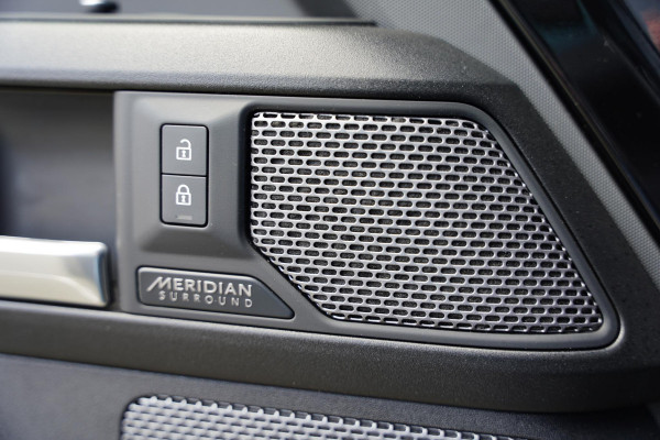 Land Rover Defender 110 P 525 V8 Carpathian Edition CHRISTMAS PRESENT