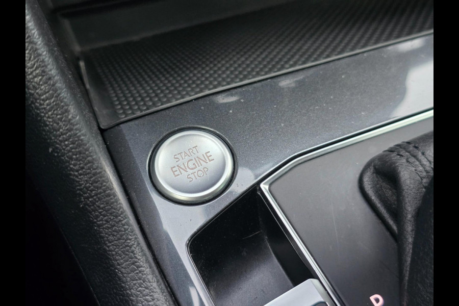 Volkswagen Tiguan 2.0 TSI 4Motion R-Line Pano | 360° Camera | Trekhaak | Elektr. Achterklep