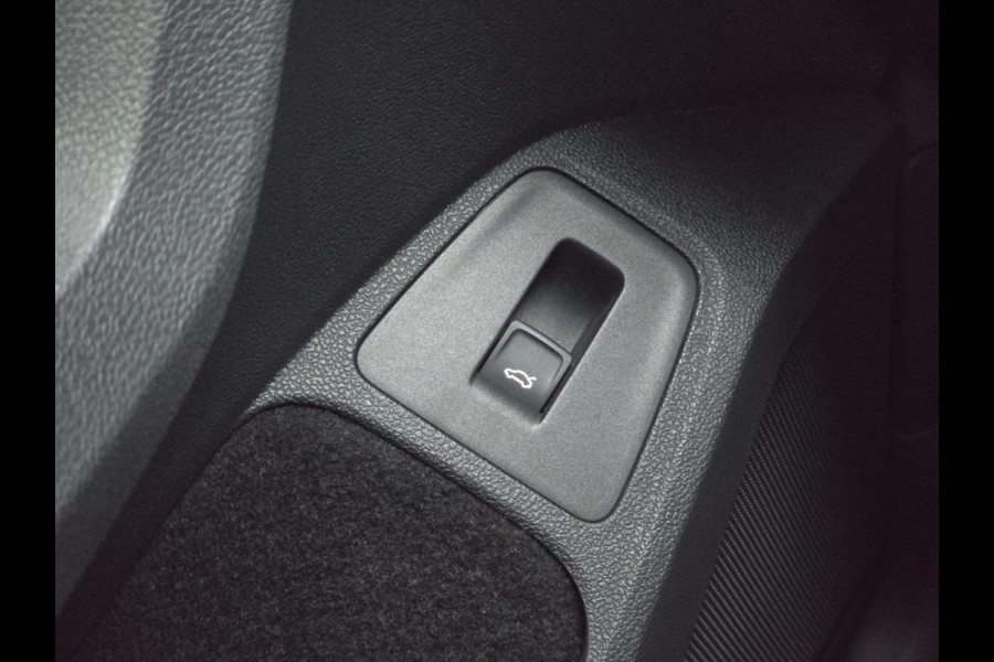 Volkswagen Tiguan 2.0 TSI 4Motion R-Line Pano | 360° Camera | Trekhaak | Elektr. Achterklep