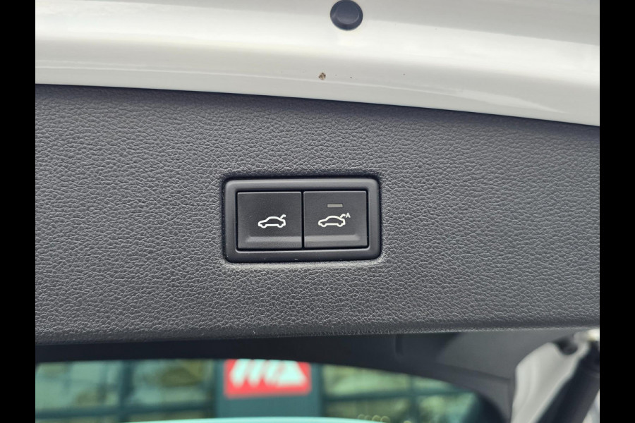 Volkswagen Tiguan 2.0 TSI 4Motion R-Line Pano | 360° Camera | Trekhaak | Elektr. Achterklep