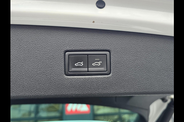 Volkswagen Tiguan 2.0 TSI 4Motion R-Line Pano | 360° Camera | Trekhaak | Elektr. Achterklep