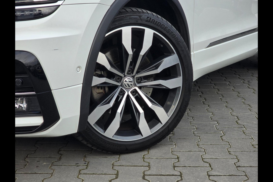 Volkswagen Tiguan 2.0 TSI 4Motion R-Line Pano | 360° Camera | Trekhaak | Elektr. Achterklep