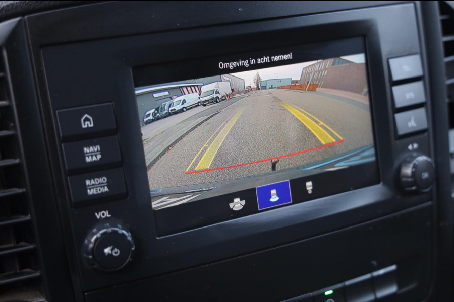 Mercedes-Benz Vito 116 CDI LANG AUTOMAAT CLIMA/AIRCO CRYUSE CAMERA TREKHAAK NAVI PDC v+a LEDER LEASE v/a €144,- pm INRUIL MOG