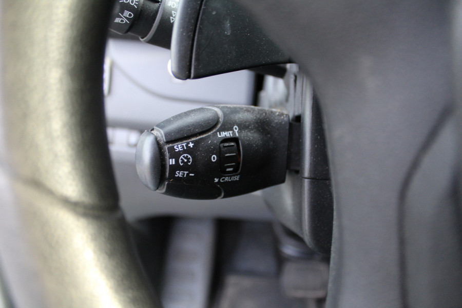 Citroën Jumpy XL 2.0 BlueHDI 180PK E6 Automaat M Club L3 -- professionele honden inrichting --