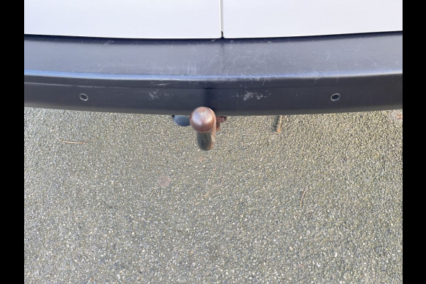 Peugeot Expert 2.0 HDI E6 123pk Premuim L3, 3-zits BPM Vrij! Lease €228 p/m, Airco, PDC, Trekhaak, Onderhouds historie aanwezig