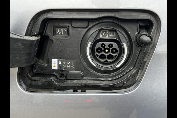 Peugeot 3008 1.6 HYbrid 180 Allure Pack Business VAN: €29.900,- VOOR: €26.877,- UW EINDEJAARSVOORDEEL: €3.023| PHEV PLUG-IN HYBRIDE| 10.000KM!!| DODE HOEK| CAMERA|ADAPTIVE CRUISE|  CARPLAY/ ANDROID AUTO