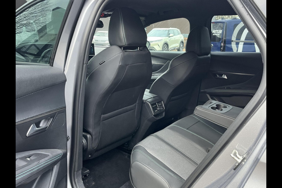 Peugeot 3008 1.6 HYbrid 180 Allure Pack Business VAN: €29.900,- VOOR: €26.877,- UW EINDEJAARSVOORDEEL: €3.023| PHEV PLUG-IN HYBRIDE| 10.000KM!!| DODE HOEK| CAMERA|ADAPTIVE CRUISE|  CARPLAY/ ANDROID AUTO