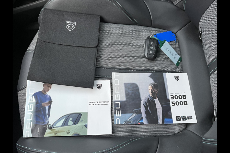 Peugeot 3008 1.6 HYbrid 180 Allure Pack Business VAN: €29.900,- VOOR: €26.877,- UW EINDEJAARSVOORDEEL: €3.023| PHEV PLUG-IN HYBRIDE| 10.000KM!!| DODE HOEK| CAMERA|ADAPTIVE CRUISE|  CARPLAY/ ANDROID AUTO