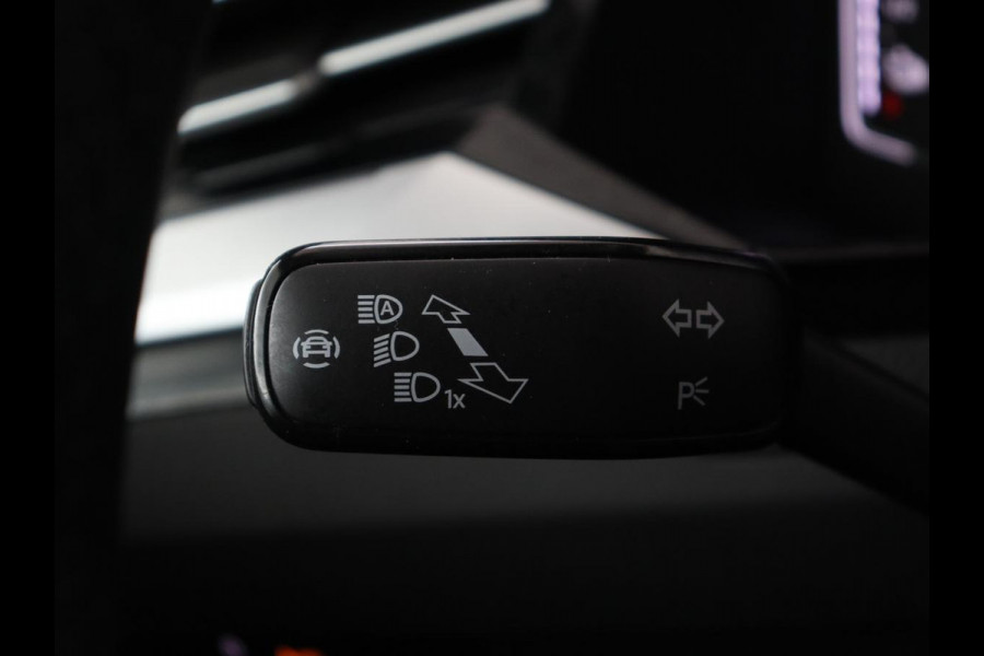 Volkswagen Arteon 1.4 TSI eHybrid R-Line Business | Panoramadak | Trekhaak wegklapbaar | Camera | Stoel & Stuurverwarming | Adaptive Cruise | Carplay | Elektrische achterklep