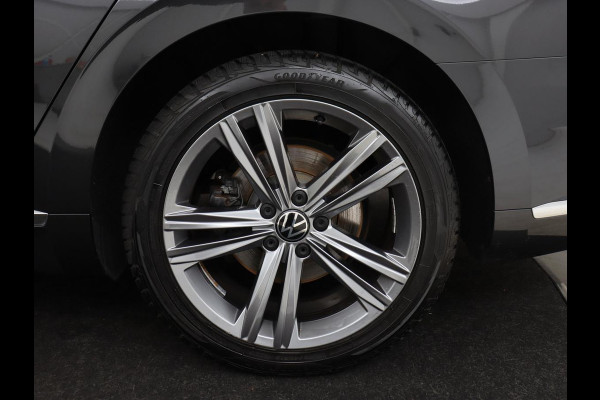 Volkswagen Arteon 1.4 TSI eHybrid R-Line Business | Panoramadak | Trekhaak wegklapbaar | Camera | Stoel & Stuurverwarming | Adaptive Cruise | Carplay | Elektrische achterklep