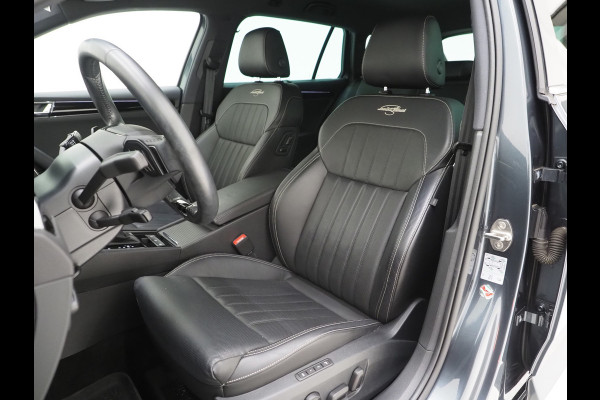 Škoda Superb Combi 1.4 TSI iV Laurin & Klement | Leder | Massage | Canton | Trekhaak | Camera | Memory | Adaptive Cruise