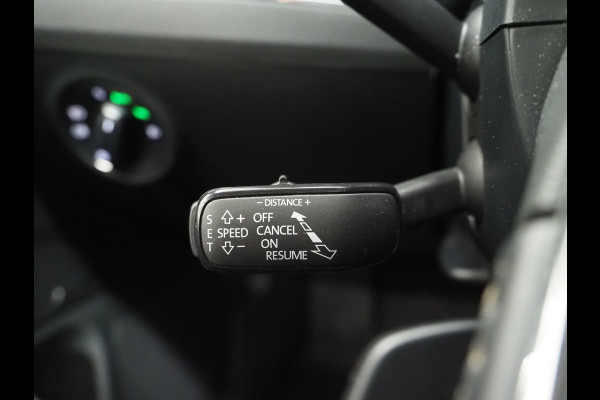 Škoda Superb Combi 1.4 TSI iV Laurin & Klement | Leder | Massage | Canton | Trekhaak | Camera | Memory | Adaptive Cruise