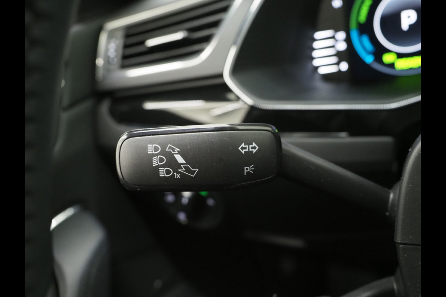 Škoda Superb Combi 1.4 TSI iV Laurin & Klement | Leder | Massage | Canton | Trekhaak | Camera | Memory | Adaptive Cruise