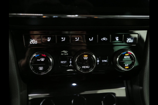 Škoda Superb Combi 1.4 TSI iV Laurin & Klement | Leder | Massage | Canton | Trekhaak | Camera | Memory | Adaptive Cruise