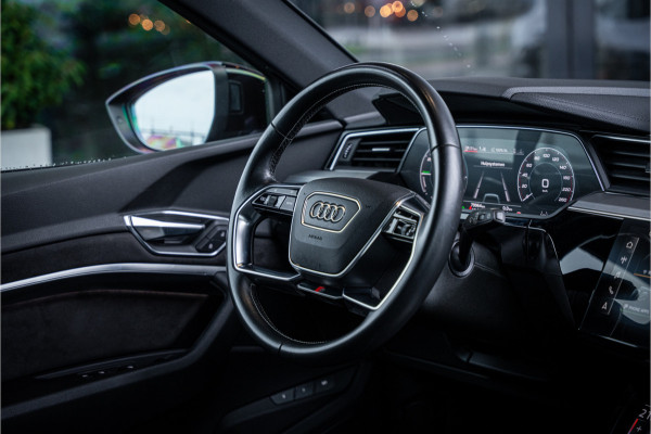 Audi e-tron 55 quattro S edition 95 kWh - Panorama | 23 Inch | B&O | Memory | 360 Camera